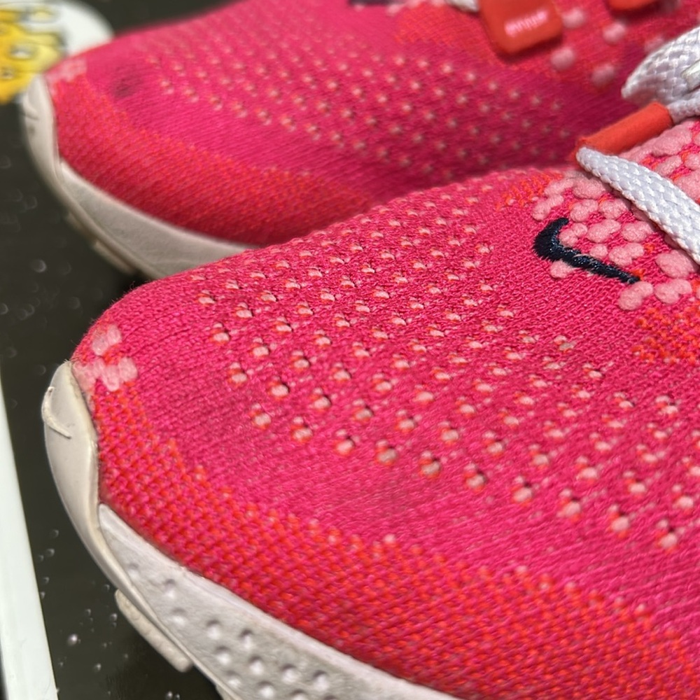 Nike Women's Pink Athletic Shoes - Picture 6 of 7